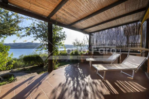 9C - Bilocale con spaziosa terrazza sul mare Porto Mannu
